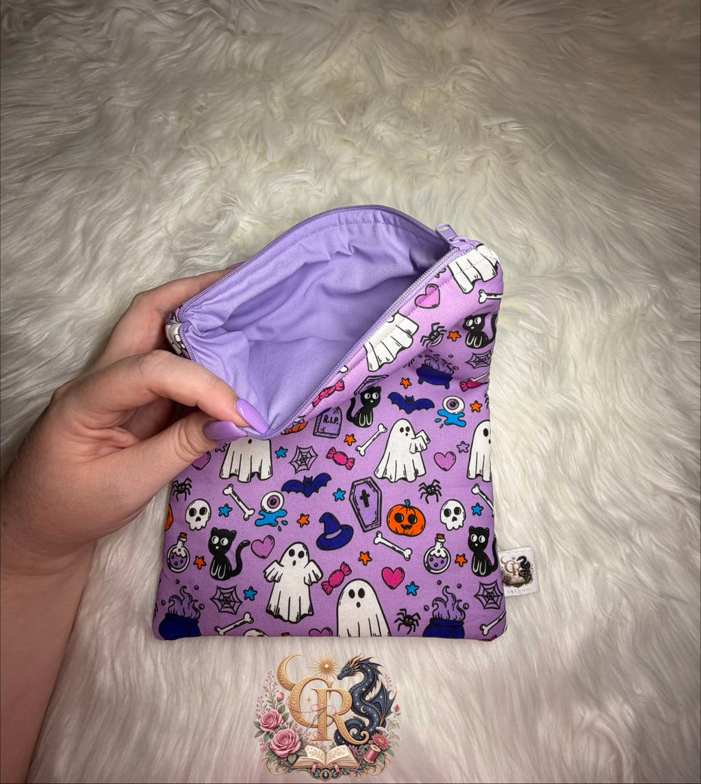 👻 Book Sleeve with Zipper | 👻 Lilac Boo Crew