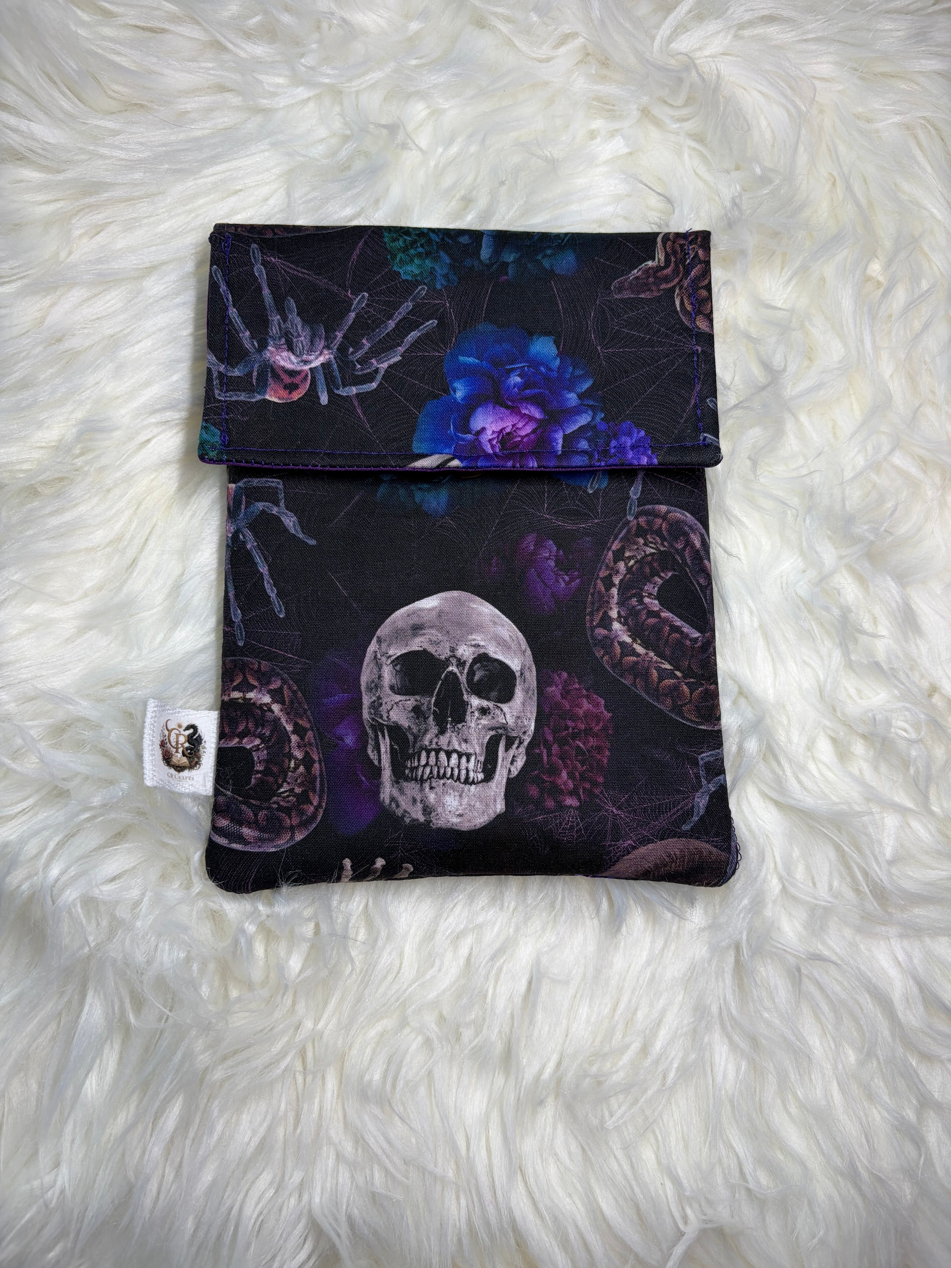 🌙 Handmade Padded Kindle & E-Reader Sleeve | 🌙 Midnight Garden Collection