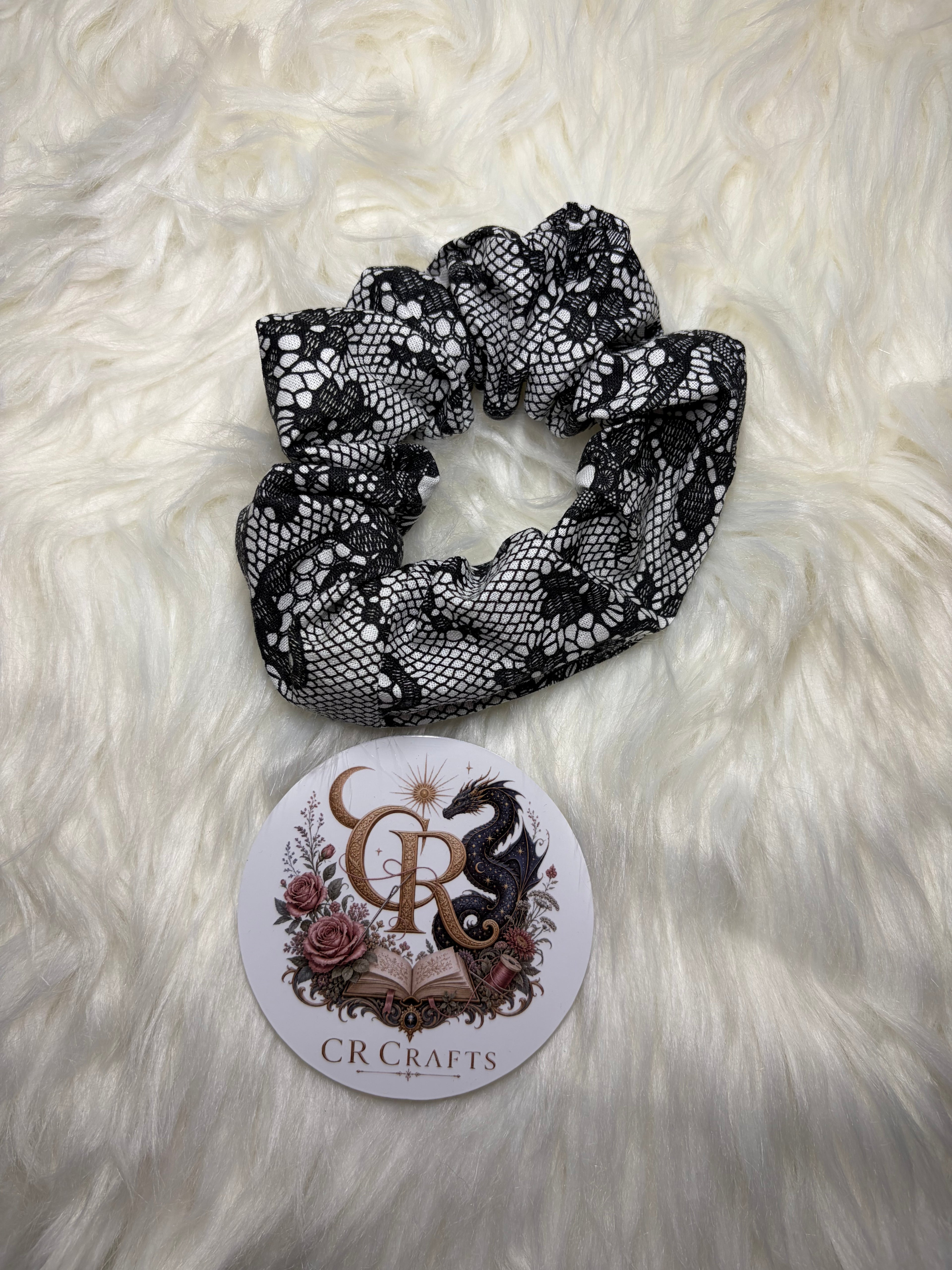 🕸️ Handmade Cotton Scrunchie