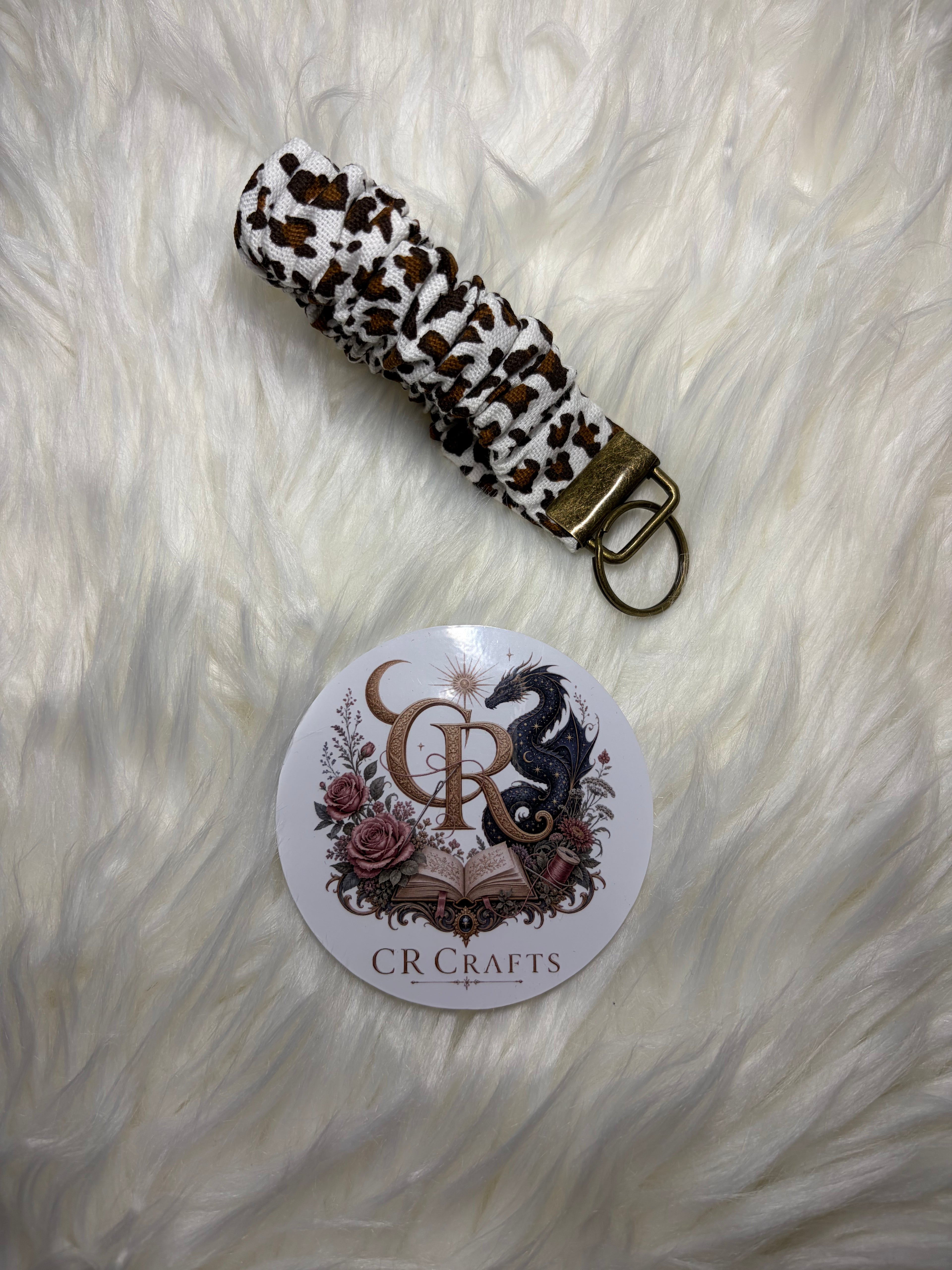 🤍 Handmade Scrunchie Wristlet Keychain | 🤍 Snow Leopard Collection